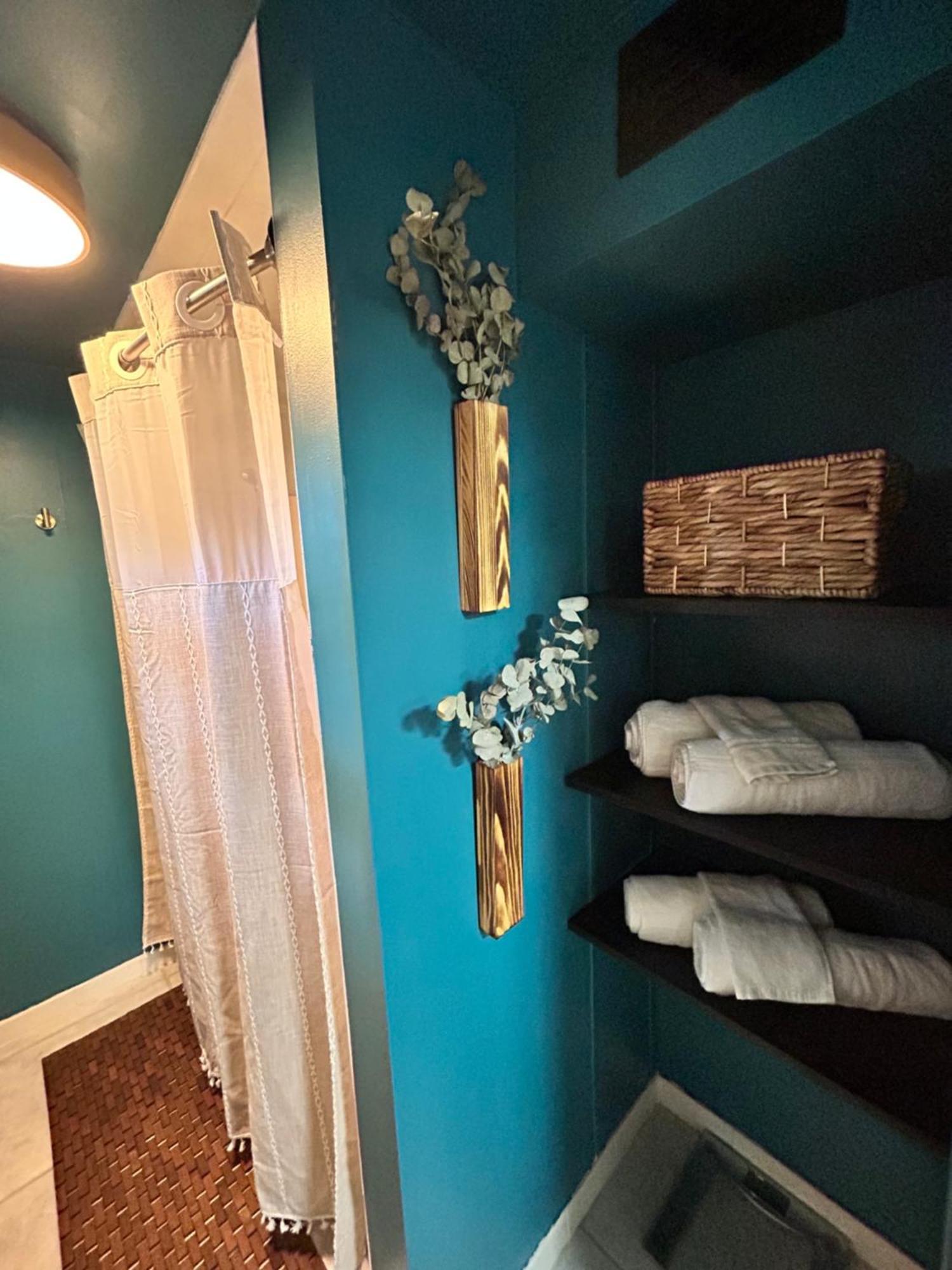 Stylish Bungalow Near Dining, Parks & Entertainment ジャクソンビル エクステリア 写真